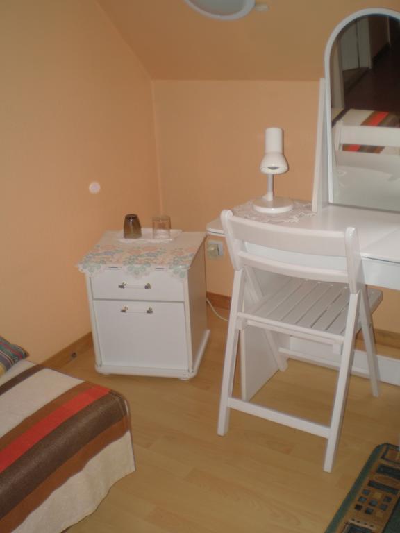 Jannseni Accommodation Пярну Экстерьер фото