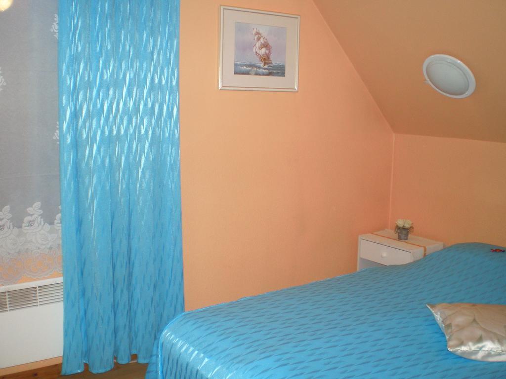 Jannseni Accommodation Пярну Экстерьер фото