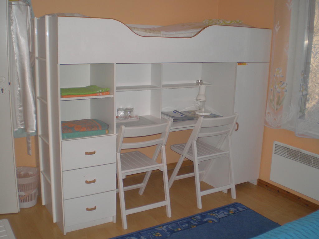 Jannseni Accommodation Пярну Экстерьер фото